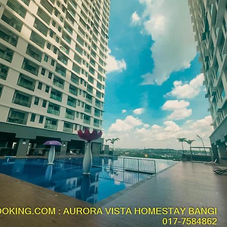 Aurora Vista Homestay Bangi At Vista Bangi With Wifi Netflix Gym Sauna Coway Swimming Pool-River View Kajang Eksteriør billede