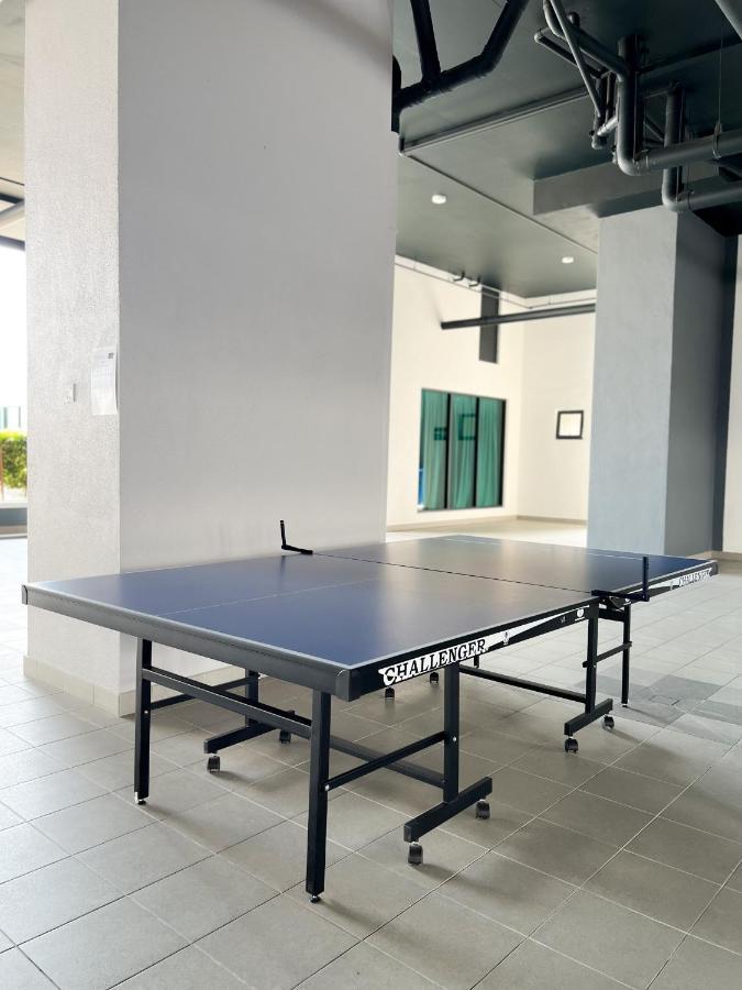 Aurora Vista Homestay Bangi At Vista Bangi With Wifi Netflix Gym Sauna Coway Swimming Pool-River View Kajang Eksteriør billede