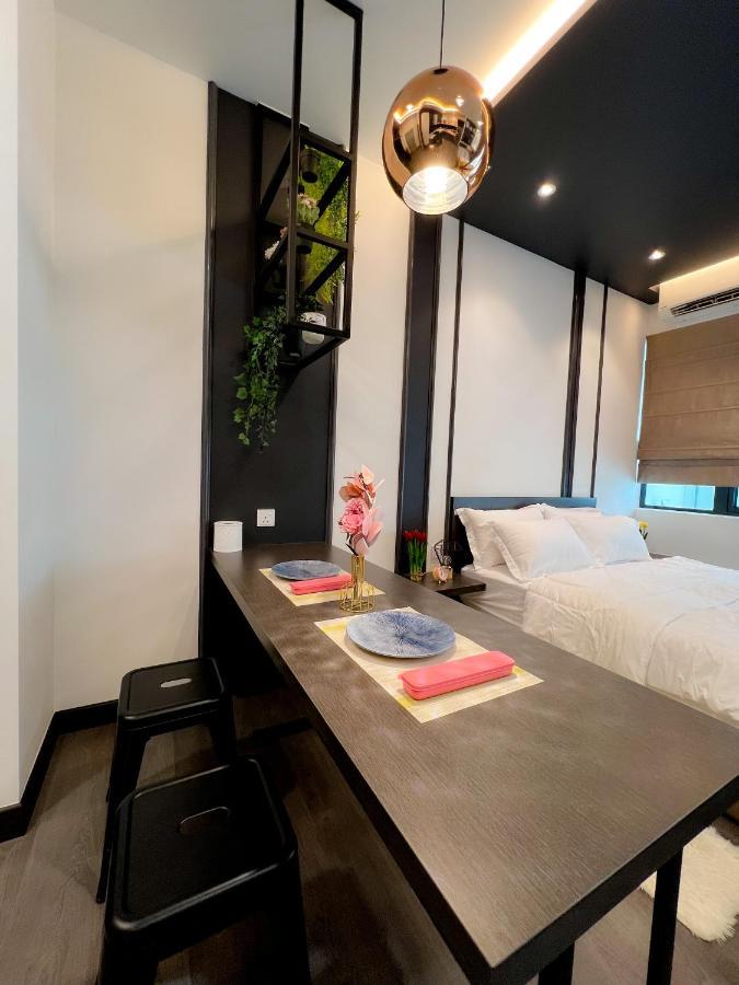 Aurora Vista Homestay Bangi At Vista Bangi With Wifi Netflix Gym Sauna Coway Swimming Pool-River View Kajang Eksteriør billede