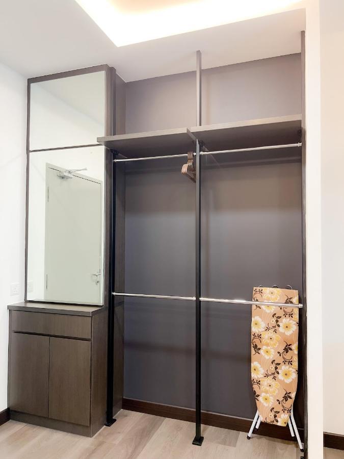 Aurora Vista Homestay Bangi At Vista Bangi With Wifi Netflix Gym Sauna Coway Swimming Pool-River View Kajang Eksteriør billede