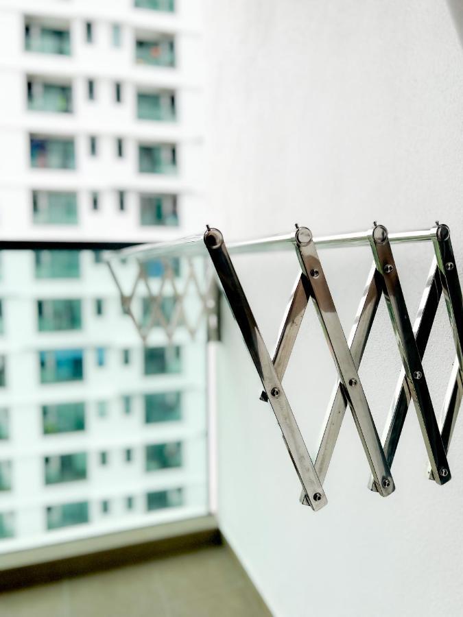 Aurora Vista Homestay Bangi At Vista Bangi With Wifi Netflix Gym Sauna Coway Swimming Pool-River View Kajang Eksteriør billede