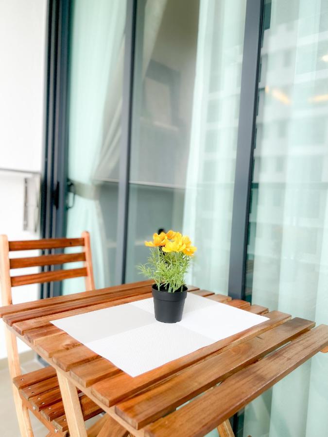 Aurora Vista Homestay Bangi At Vista Bangi With Wifi Netflix Gym Sauna Coway Swimming Pool-River View Kajang Eksteriør billede