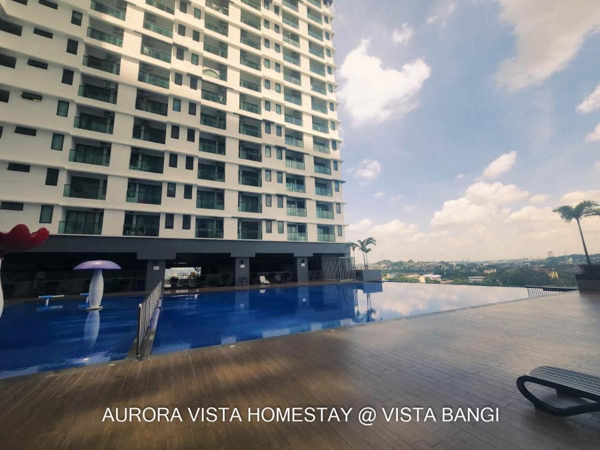 Aurora Vista Homestay Bangi At Vista Bangi With Wifi Netflix Gym Sauna Coway Swimming Pool-River View Kajang Eksteriør billede