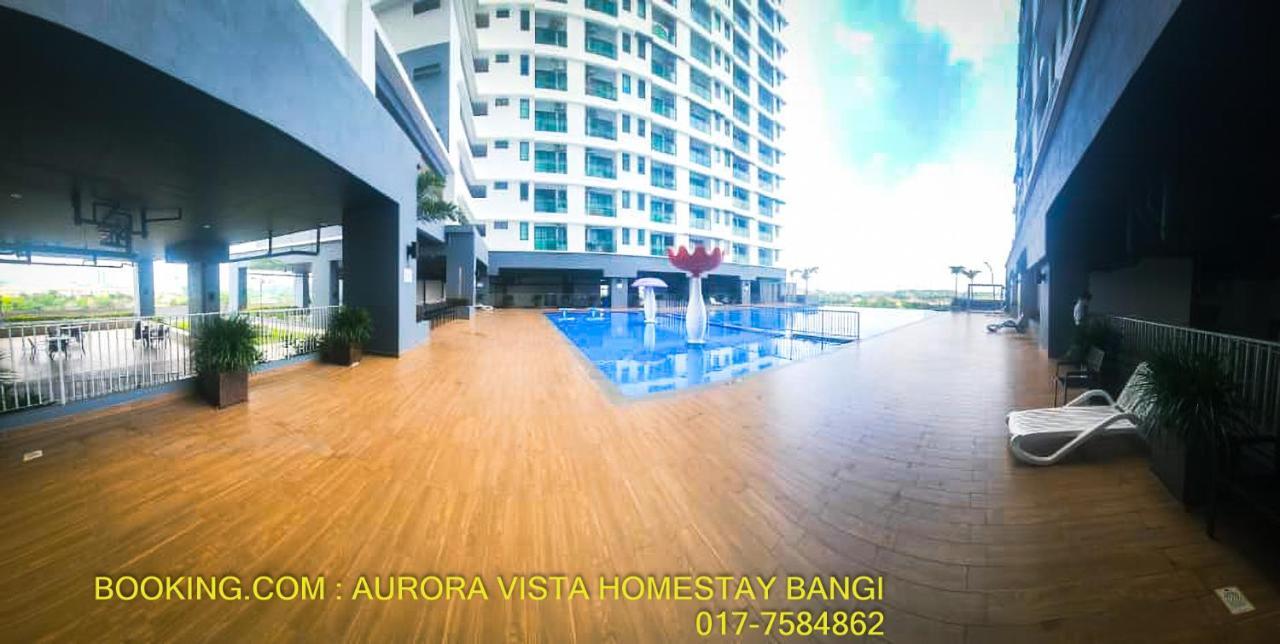 Aurora Vista Homestay Bangi At Vista Bangi With Wifi Netflix Gym Sauna Coway Swimming Pool-River View Kajang Eksteriør billede